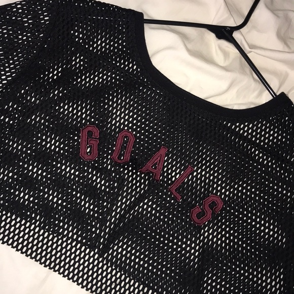 Crop Top “GOALS” - Picture 2 of 3